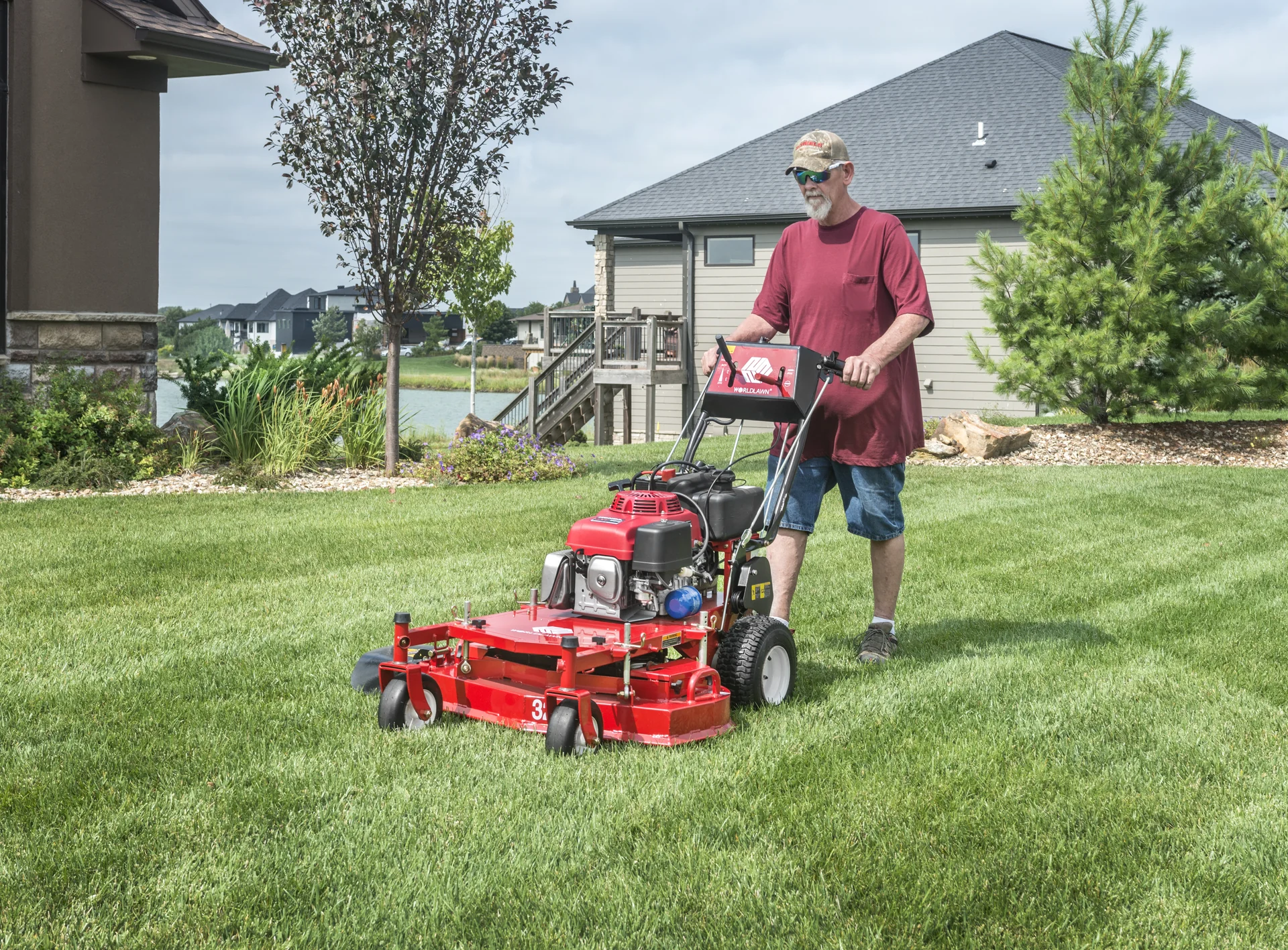 32" Import Walk-Behind Mower — Honda 10.7 HP Recoil - Image 2
